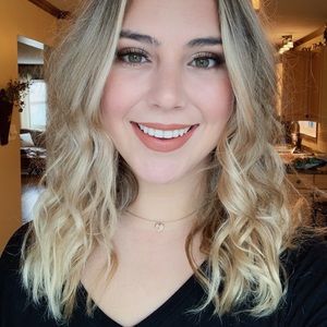 Meet your Posher, Justine